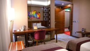 Standard Double or Twin Room room in Gold Majesty Hotel