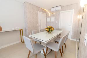 182J - 3 quartos a 100m da Praia de Bombas