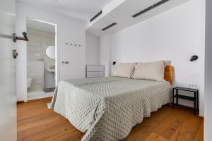 Luxury apartment by the sea in Scandinavian style