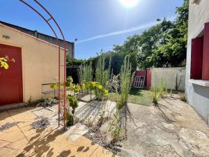 Maisons de vacances Maison Les Bruyeres - 3 chambres - jardin et parking a Carcassonne : Maison 3 Chambres 