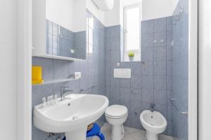 LE16 - Duomo-Loreto - Central - Modern