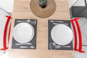 LE16 - Duomo-Loreto - Central - Modern