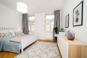 Amazing 2-bedroom with Terrace and Air-Condition