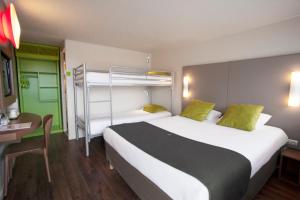 Hotels Campanile Avallon : Chambre Quadruple Nouvelle Génération 