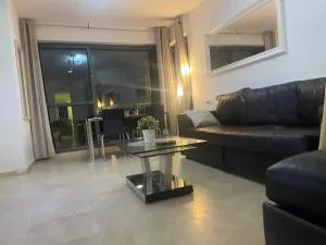 מרינה טוורס Marina towers - 荷兹利亚B