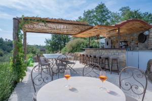 Correggiolo Romantic Apartment, Pool, Montaione, Toscana