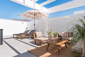 Luxury apartment with sunny roof terrace - Sonrisa
