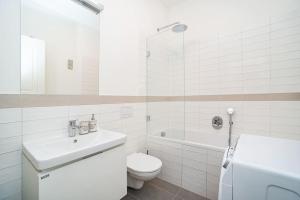 Stylish Flat with Terrace and AC