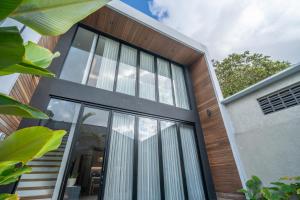 3Brd Modern Villa Close To The Beach in Seminyak