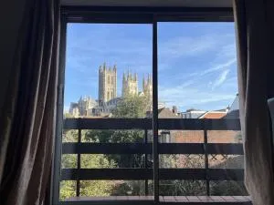 Cathedral Views - Hackington