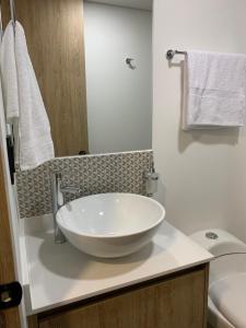 Hermoso Apartaestudio en el Norte de Armenia, edificio Estocolmo