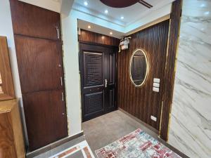 شقة فاخرة وفيو خرافى فى maadi