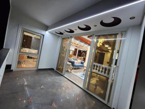 شقة فاخرة وفيو خرافى فى maadi