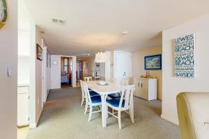 Fountainhead Towers 1105