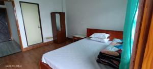 Holiday Homestay, Mungpoo