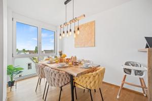 Heimathafen mit See- & Bergsicht