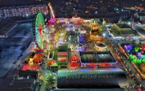 cozy,Bayan,lepas 4pax1car ParkSpiceAirPort domestic guest only