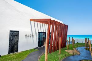 Ocean view in hotel complex