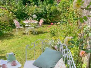 Appartements Le Jardin Des Delices charming house in Troyes : photos des chambres