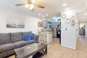 Bradley On The Bay 343I