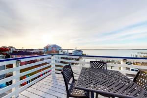 Bradley On The Bay 324F