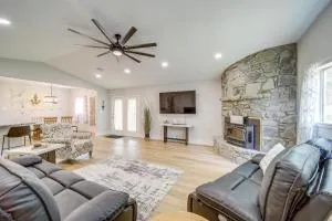 Eufaula Home - Walk to Lake Beach! - Eufaula