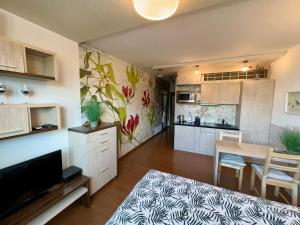 Stylowe studio z parkingiem - 3 minuty od Dworca & Galerii Krakowskiej