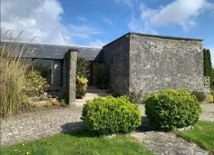 Tranquil Lakeside Lodge - 乌特拉德