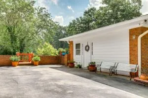 Charming Studio about 5 Mi to Stone Mountain Park - Glen Haven