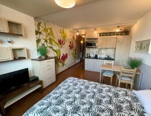 Stylowe studio z parkingiem - 3 minuty od Dworca & Galerii Krakowskiej