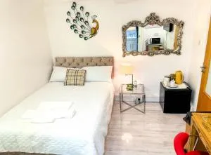 Luxury En-Suite Room in Prime Solihull Town Centre Location - 索利赫尔