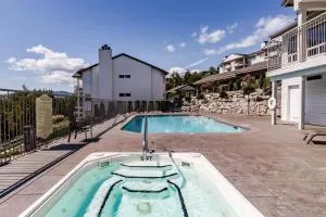 Park Pointe: Splendor on the Sun Deck (C202) - Beebe