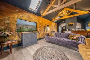 May Cottage & In Focus - Thornham