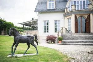 Wohnen auf privater Reitanlage - Seeburg