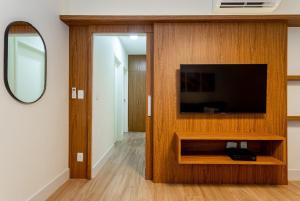 2Qtos a 350m da praia de Copacabana | TA 28401