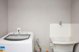 Casa com 6Qtos em Manguinhos a 300m do Mar | CC 18