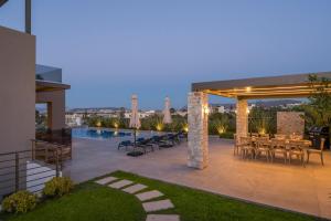 Imperium Luxury Villas-Sauna, Jacuzzi, Heated Pool & Gym-Chania