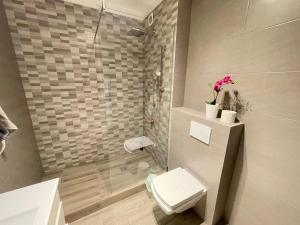 Cosmopolitan Apartament Prima Shops