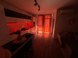 Cosmopolitan Apartament Prima Shops