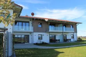 Aufm Hof - Apfeltrang