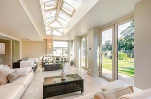 Country Retreat with Grounds & Leisure Facilities