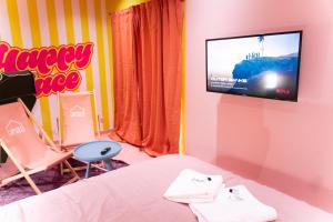 Capsule Girl Power SPA - balneo - Sauna - Karaoké - Billard - 2 chambres