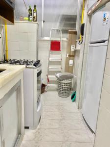 Quarto Privativo individual em Copacabana - APENAS O QUARTO Não é o apartamento inteiro