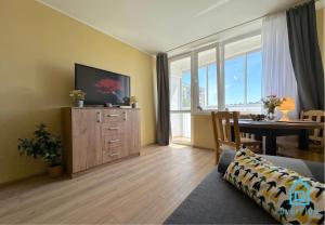 Panorama Apartment with Amazing View- 2 km to Baltic Sea, 15 Minutes to Gdańsk Old Town