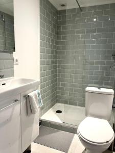 734 Elégant studio en mezzanine proche du métro L9