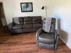 Peaceful Acres Triplex One - Lighthouse Inn - Soldotna, Alaska