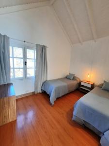 Rentahouse-smandes Casa con arroyo