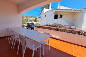 5 bedroom Beach house in Luz, Lagos