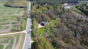Valmiera Riverside Retreat - Beverina Secret