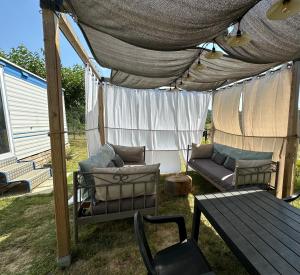 Sejours a la campagne Gite Mobil-home & petit-dejeuner Drome Provencale : photos des chambres